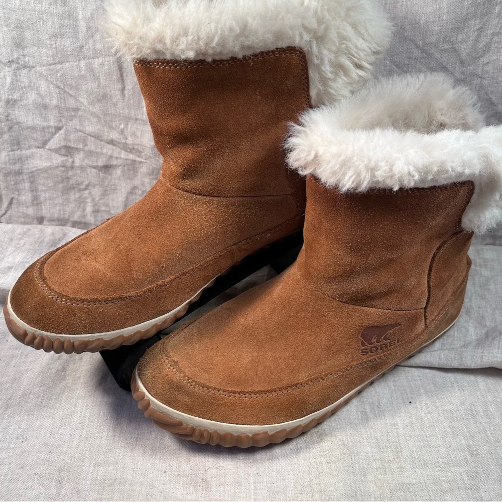 Sorel suede winter shearling booties 8